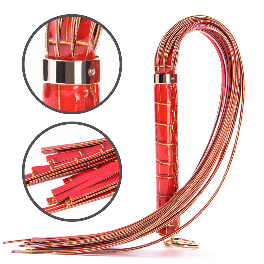 Queen BDSM Flogger