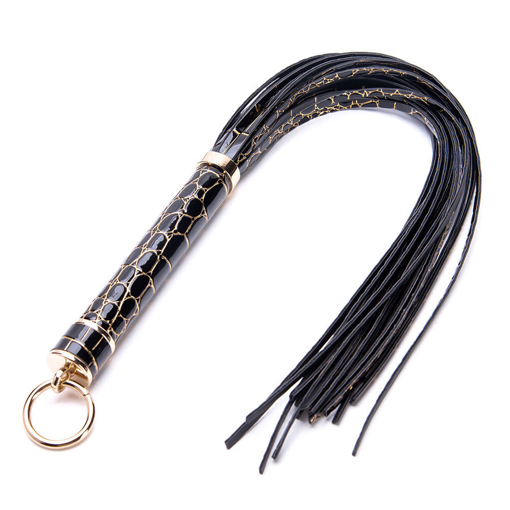 Queen BDSM Flogger