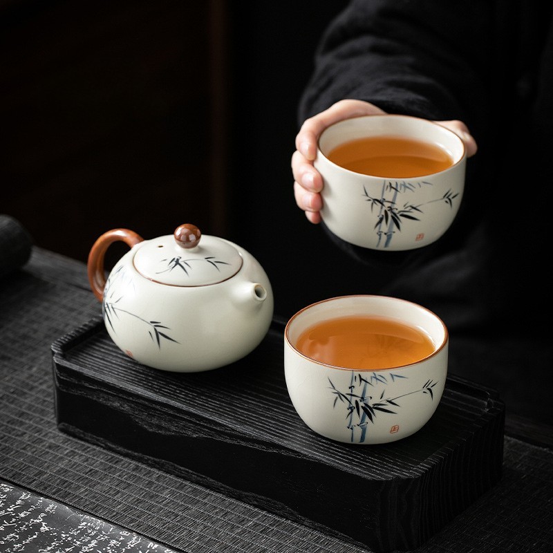 米黃汝窯手繪竹影-直邊杯