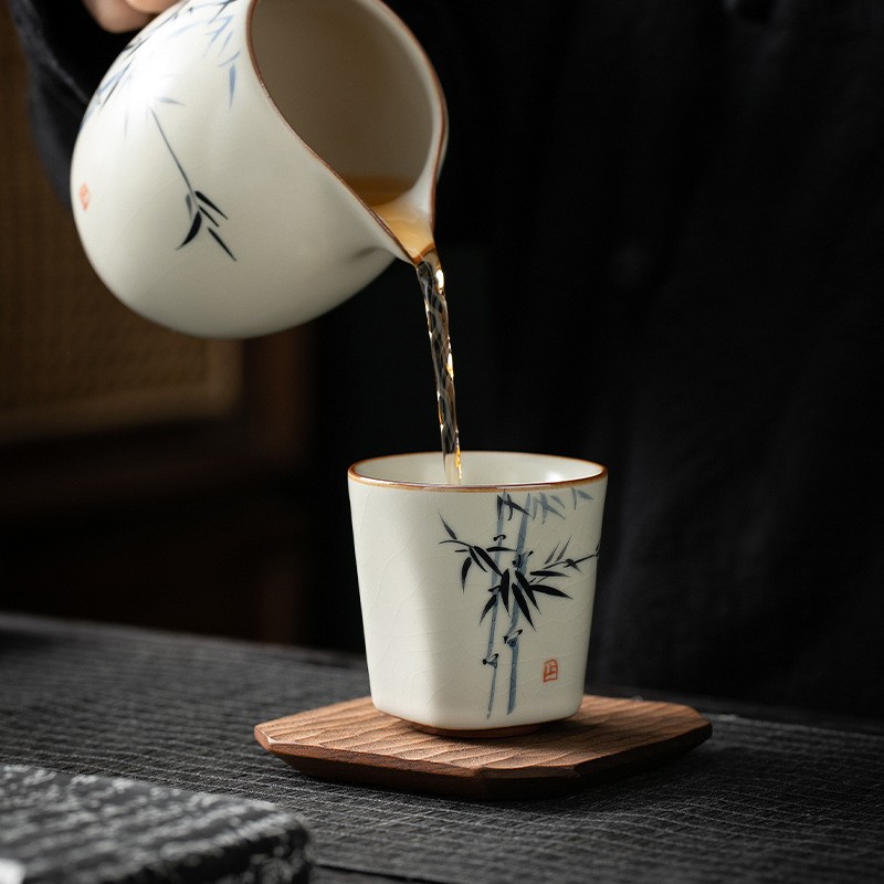 米黃汝窯手繪竹影-四方杯