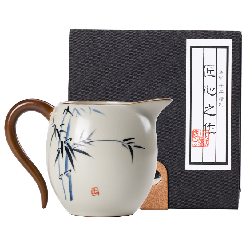 米黄汝窑手绘竹影-公道杯