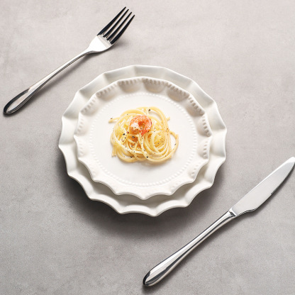 北歐風純白陶瓷花邊圓盤方盤