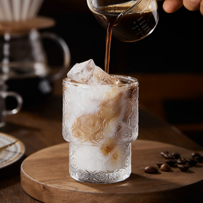 可叠海棠花浮雕玻璃杯