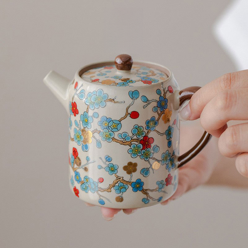 汝窑金梅直身茶壶