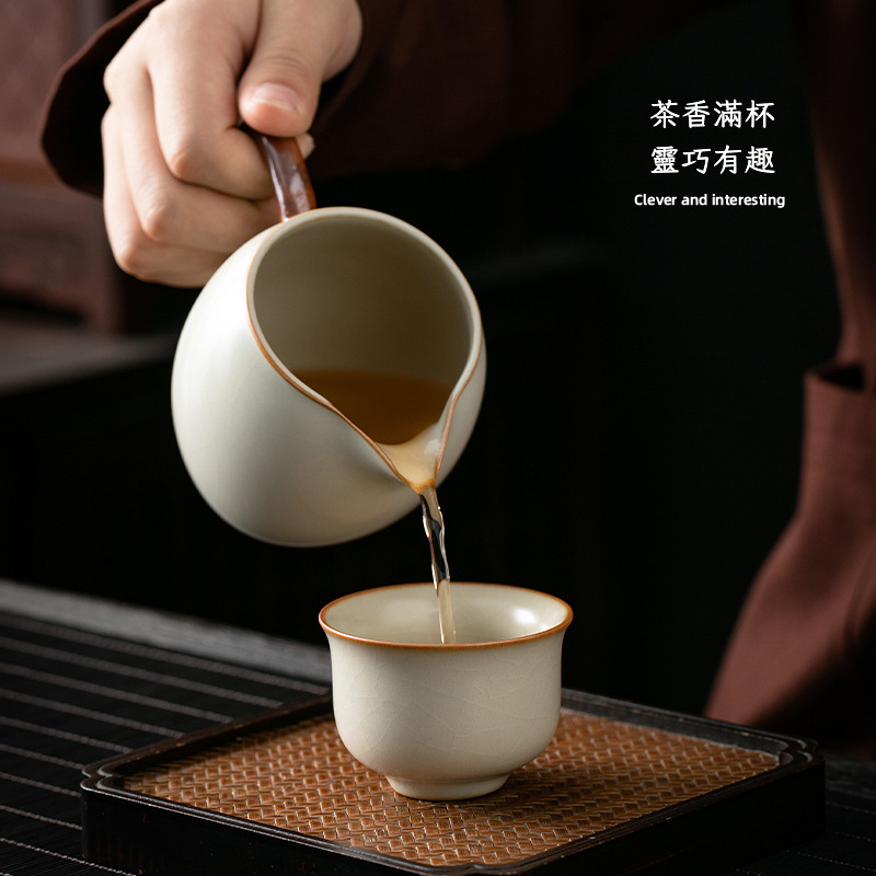 米黃品茗杯