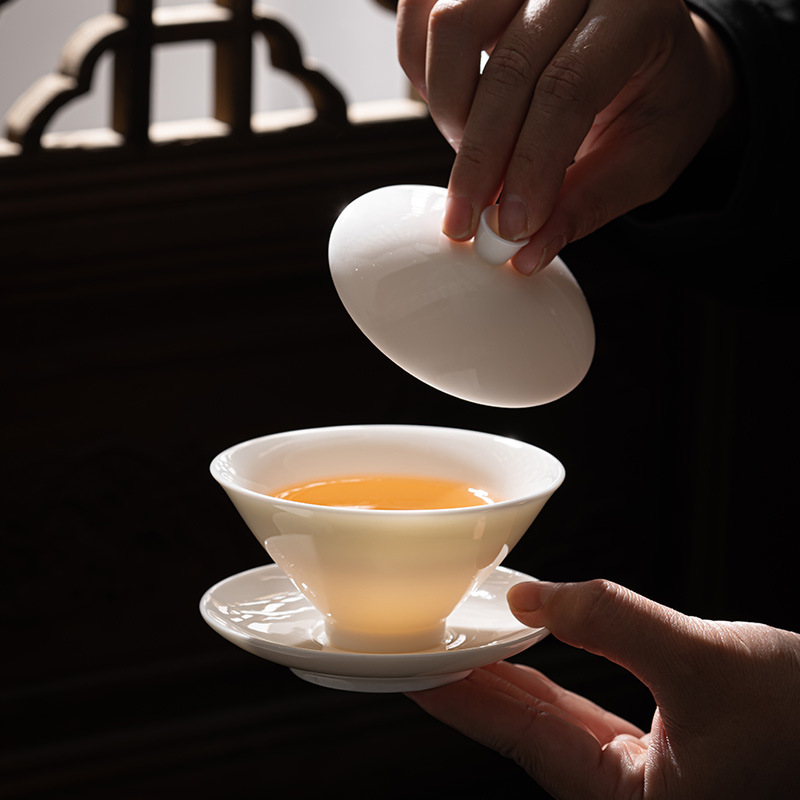 羊脂玉白瓷蓋碗