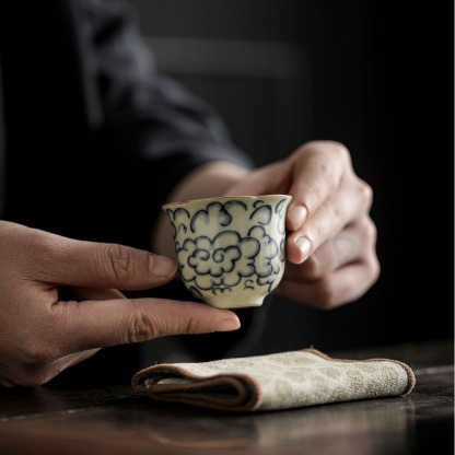 汝窯祥雲花口杯