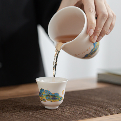 白瓷描金聞香杯