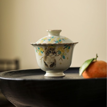 汝窯米黃萌貓二才蓋碗