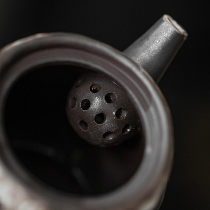 侘寂風浮雕蓮花圓韻壺