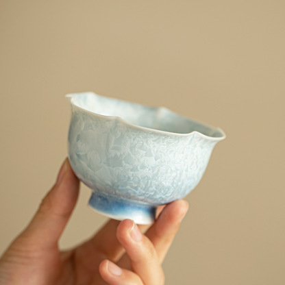 結晶釉花口杯