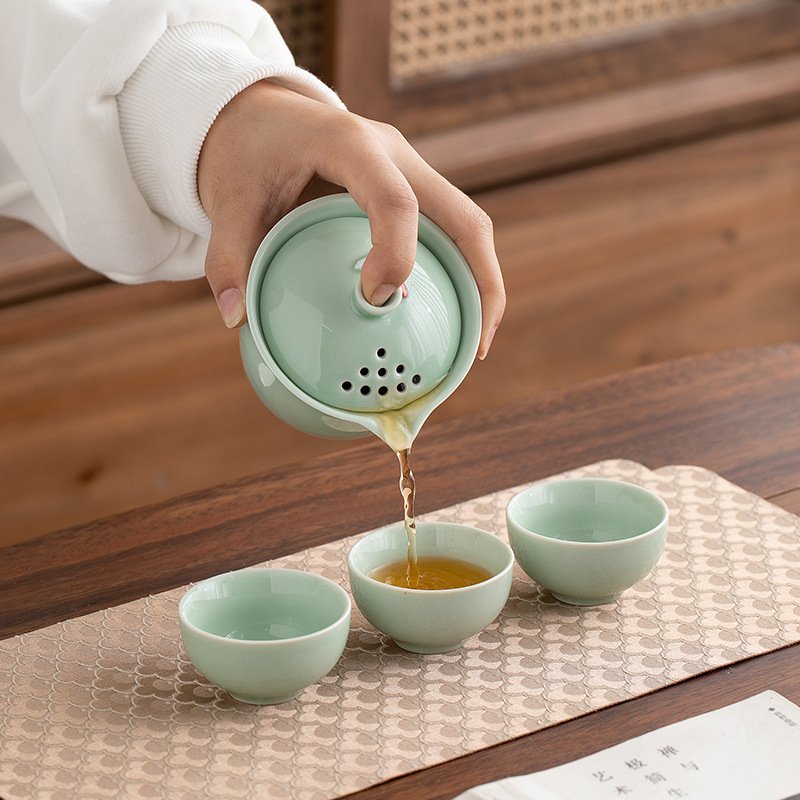 青瓷錦鯉旅行茶具