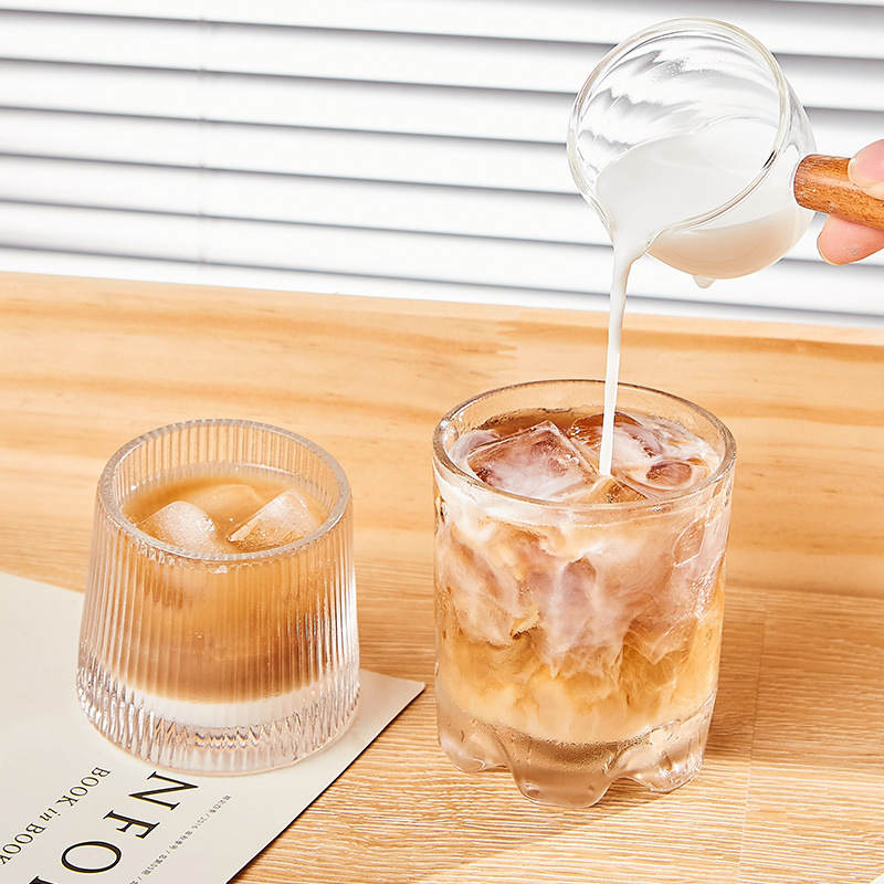 旋轉解壓不倒翁杯威士忌酒杯