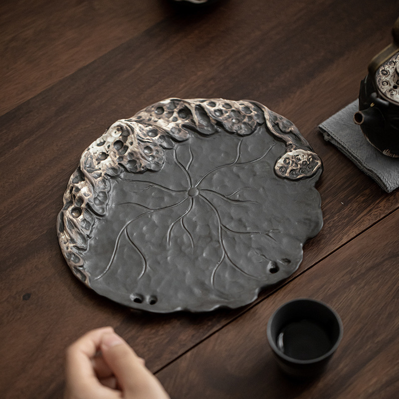 侘寂風陶瓷小號荷葉托盤