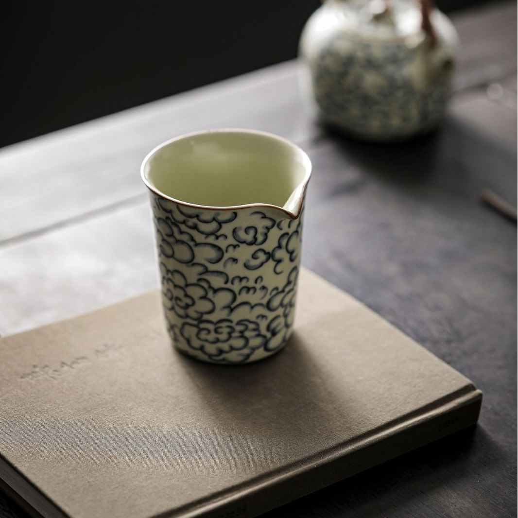 汝窯祥雲紋公道杯