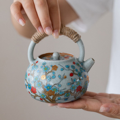 汝窯金梅提梁壺