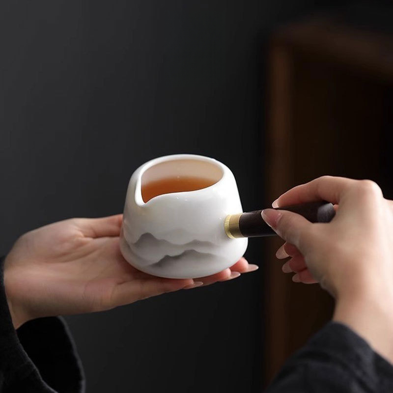 羊脂玉白側把公道杯