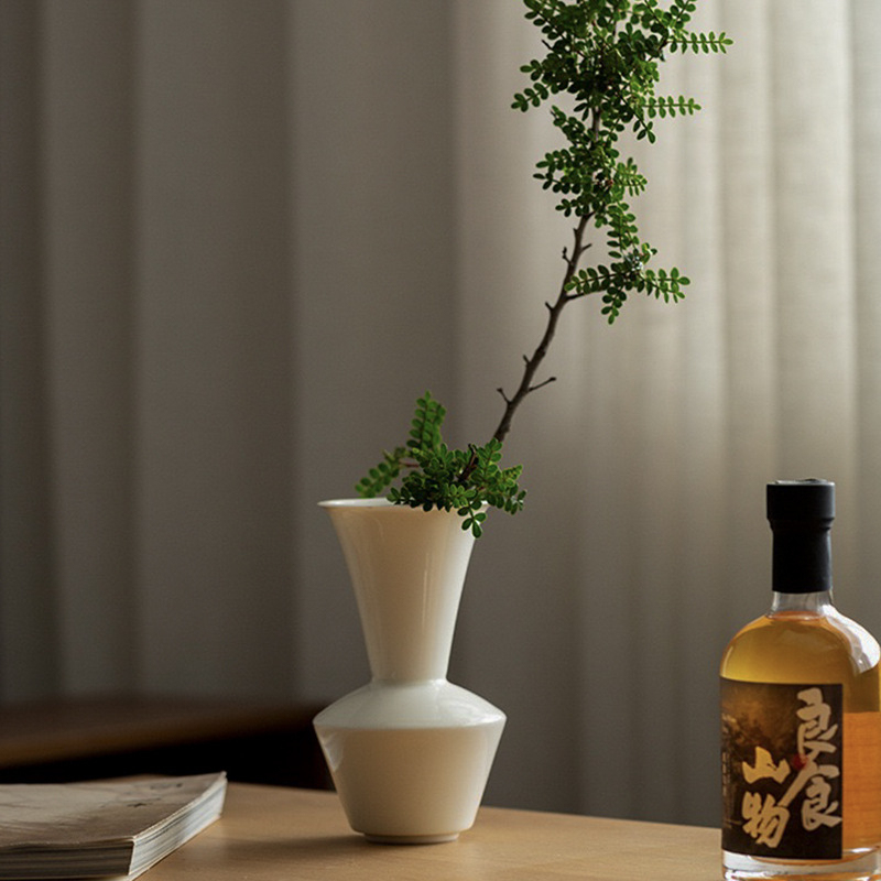 草木灰陶瓷花瓶