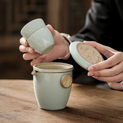 冰裂祥龍快客杯旅行茶具