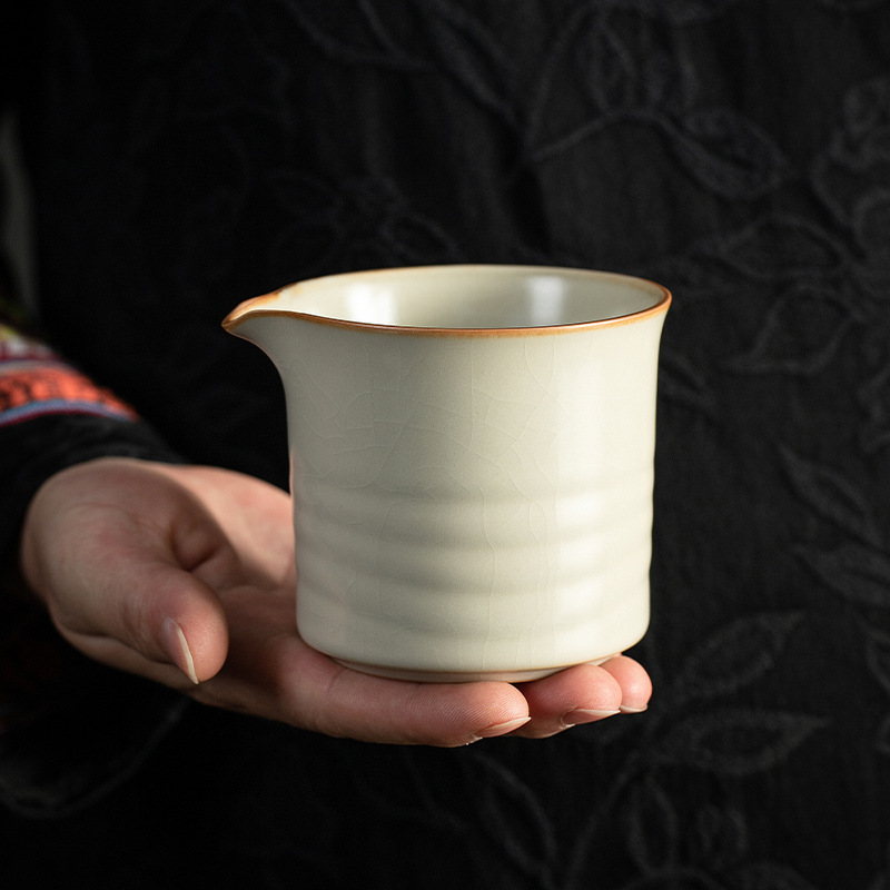 米黃汝窯公道杯