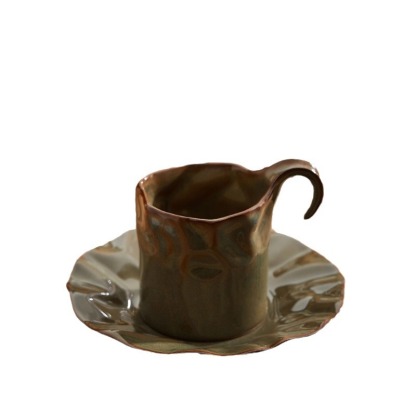 褶皺陶瓷咖啡杯