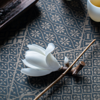 手捏陶瓷玉蘭花香插