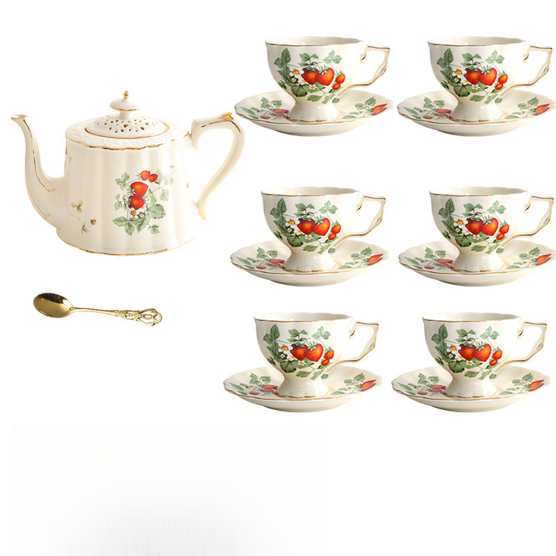 法式復古奶油色野草莓陶瓷咖啡杯碟