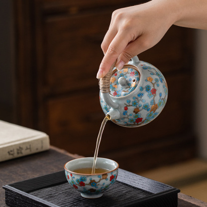 汝窯金梅提梁壺