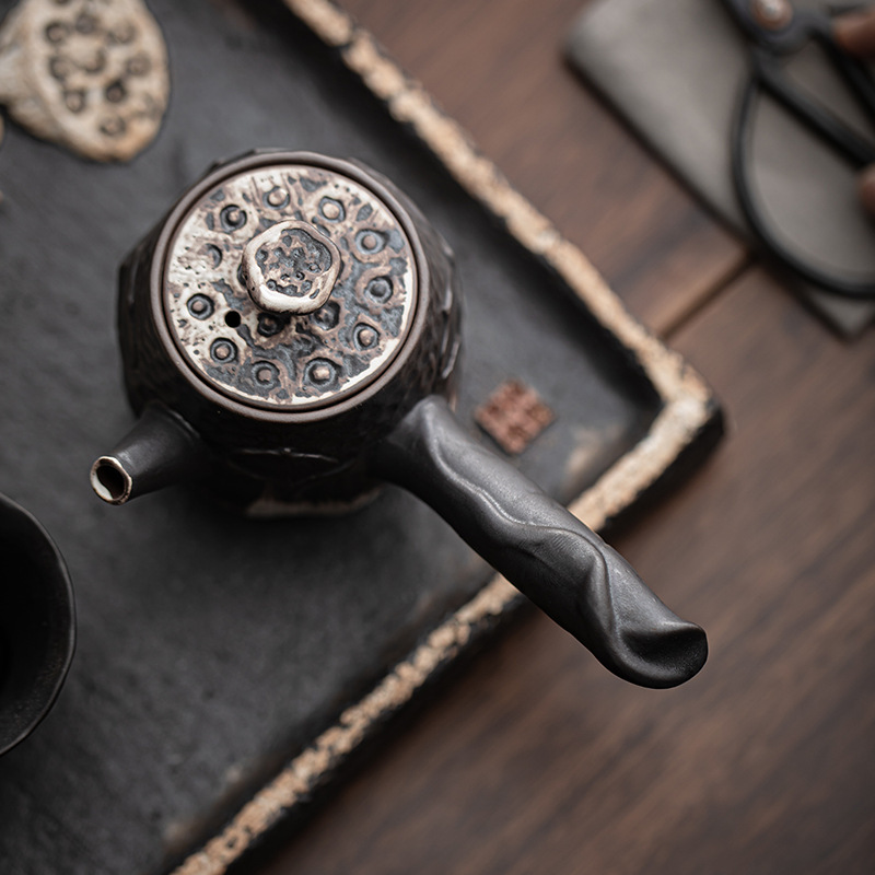 侘寂風粗陶側把壺