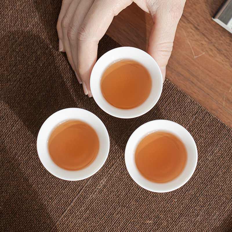 白瓷描金聞香杯