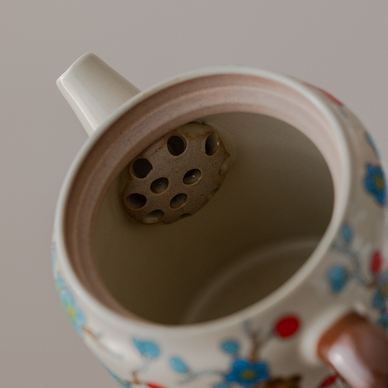 汝窑金梅直身茶壶