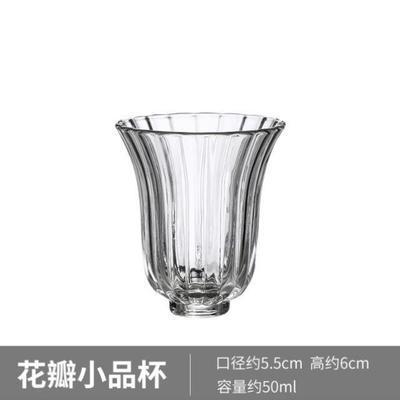 花瓣透明玻璃茶杯