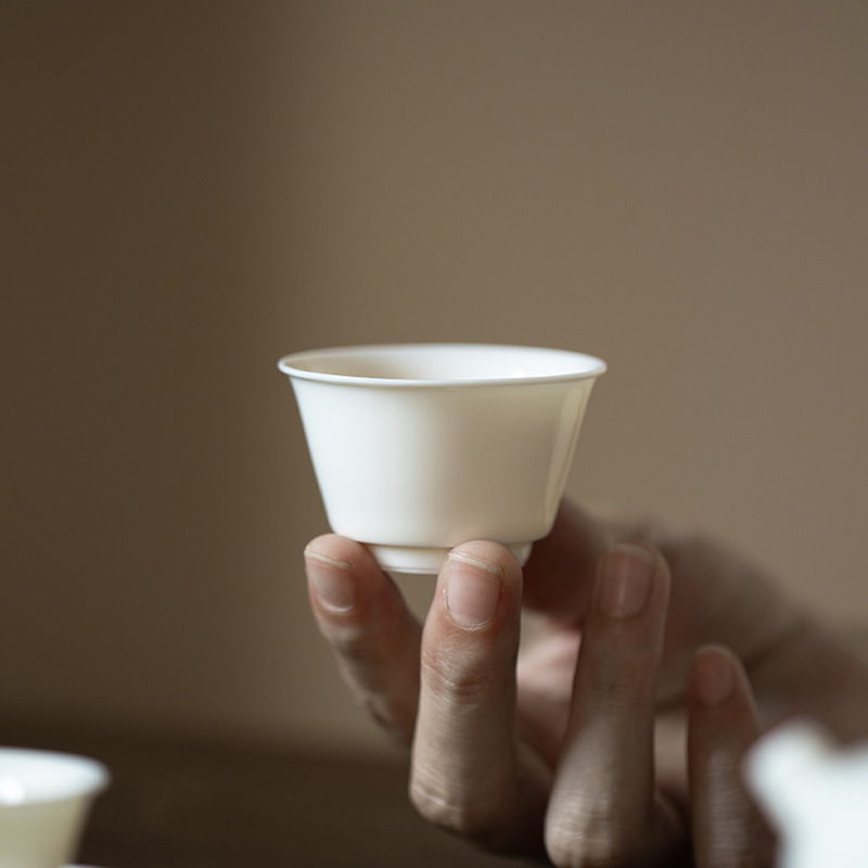 羊脂玉白瓷初放杯小號主人杯