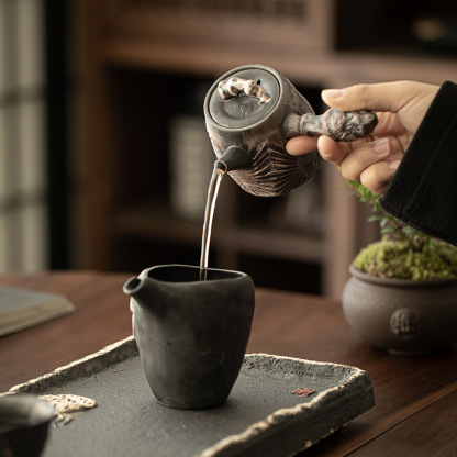 侘寂風粗陶提梁側把壺幹泡盤套組