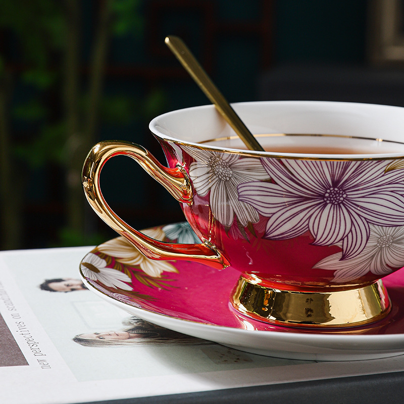 輕奢骨瓷杯碟套裝