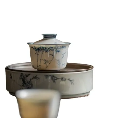 青花手繪竹子蓋碗