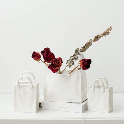 褶皺紙袋白色陶瓷花瓶擺件