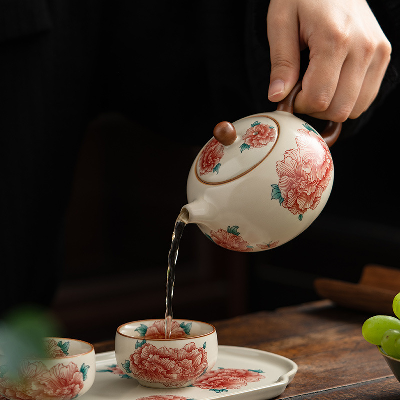 汝窯牡丹花西施壺套組