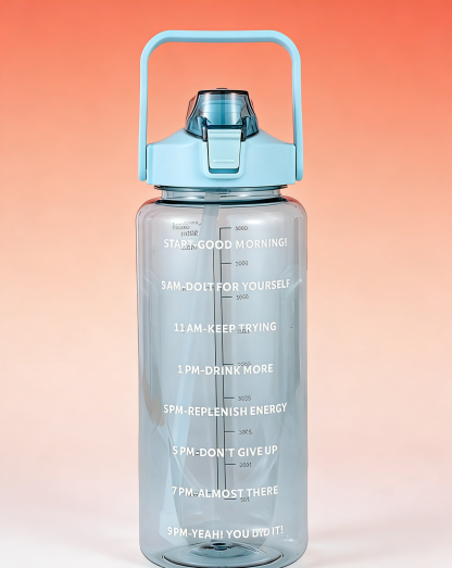 ขวดน้ำ 2 ลิตร พร้อมหลอดในตัว มีสเกลบอกเวลา ช่วยเตือนดื่มน้ำ ปลอดสาร BPA ทนทาน