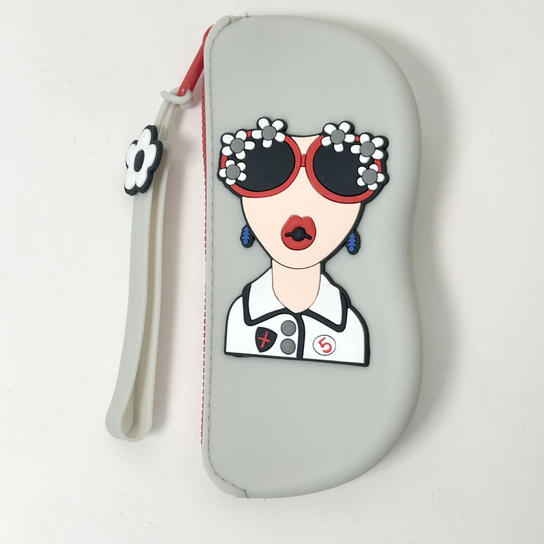 กระเป๋าใส่แว่นตาซิลิโคน สีลูกกวาด Candy Color | ถนอมเลนส์ 360° กันกระแทก กันรอยขีดข่วน | ดีไซน์พกพาง่าย สัมผัสนุ่ม ยืดหยุ่นพิเศษ