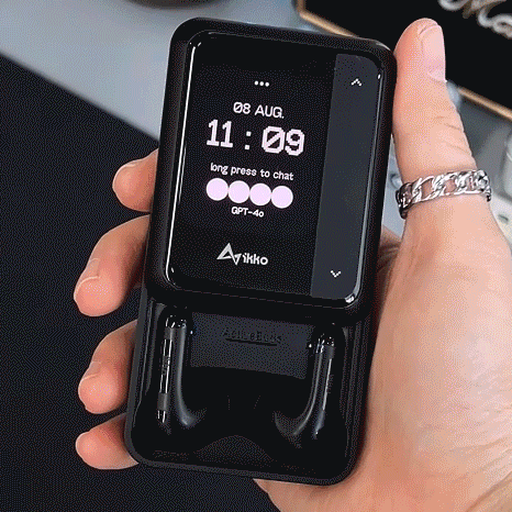 New Bluetooth touchscreen headphones