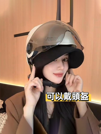 顯臉小燈芯絨鴨舌帽