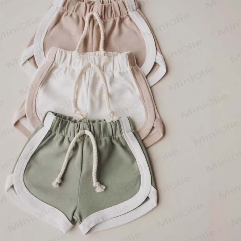 Baby Girl Solid Color Shorts - image 1