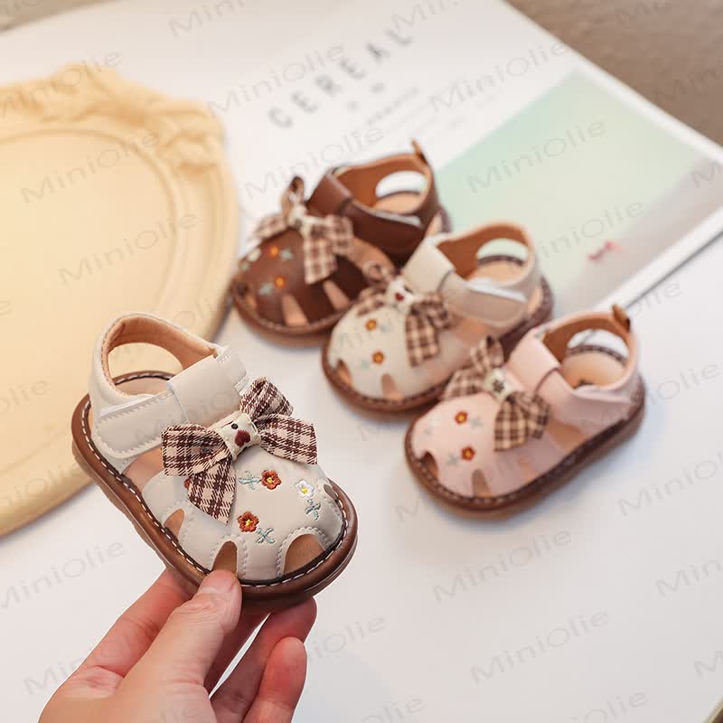Toddler Bow Embroidered Sandals - image 1