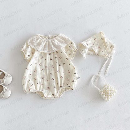 Baby Vintage Floral Ruffle Collar Bodysuit with Hat - image 4