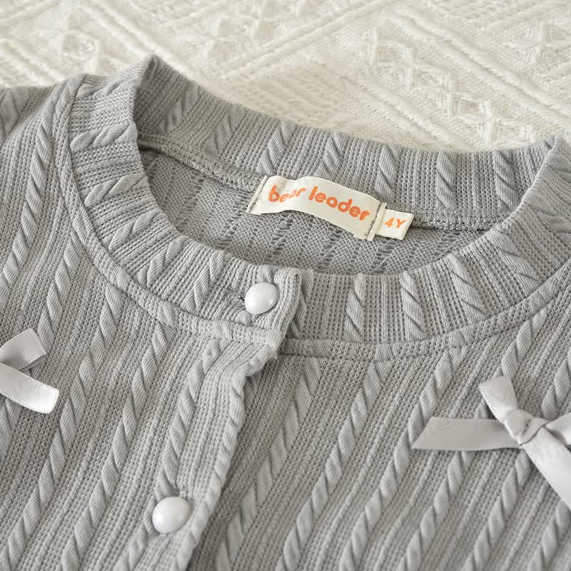 Toddler Girl Gray Bow Knit Cardigan and Pleated Skirt 2-piece Set - image 3