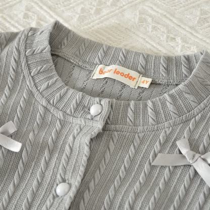 Toddler Girl Gray Bow Knit Cardigan and Pleated Skirt 2-piece Set - image 3