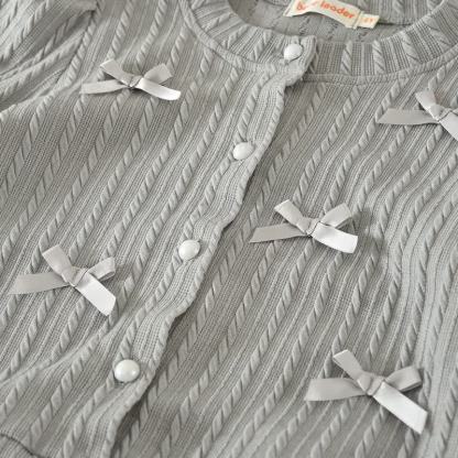 Toddler Girl Gray Bow Knit Cardigan and Pleated Skirt 2-piece Set - image 4