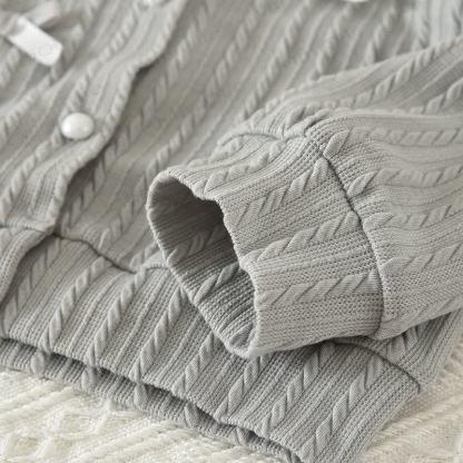Toddler Girl Gray Bow Knit Cardigan and Pleated Skirt 2-piece Set - image 5