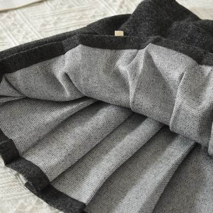 Toddler Girl Gray Bow Knit Cardigan and Pleated Skirt 2-piece Set - image 9